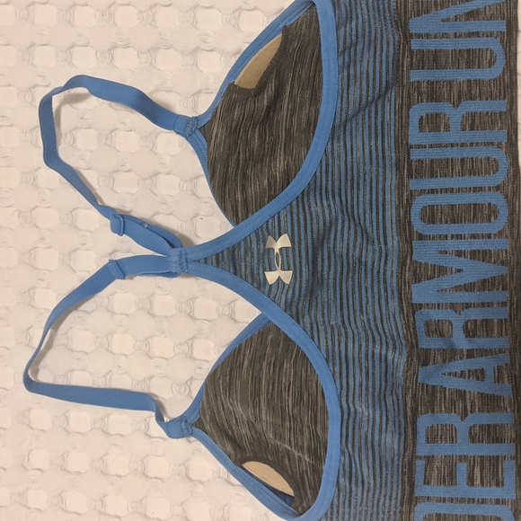 Sports / Training / Yoga Bra - Picture 2 of 3